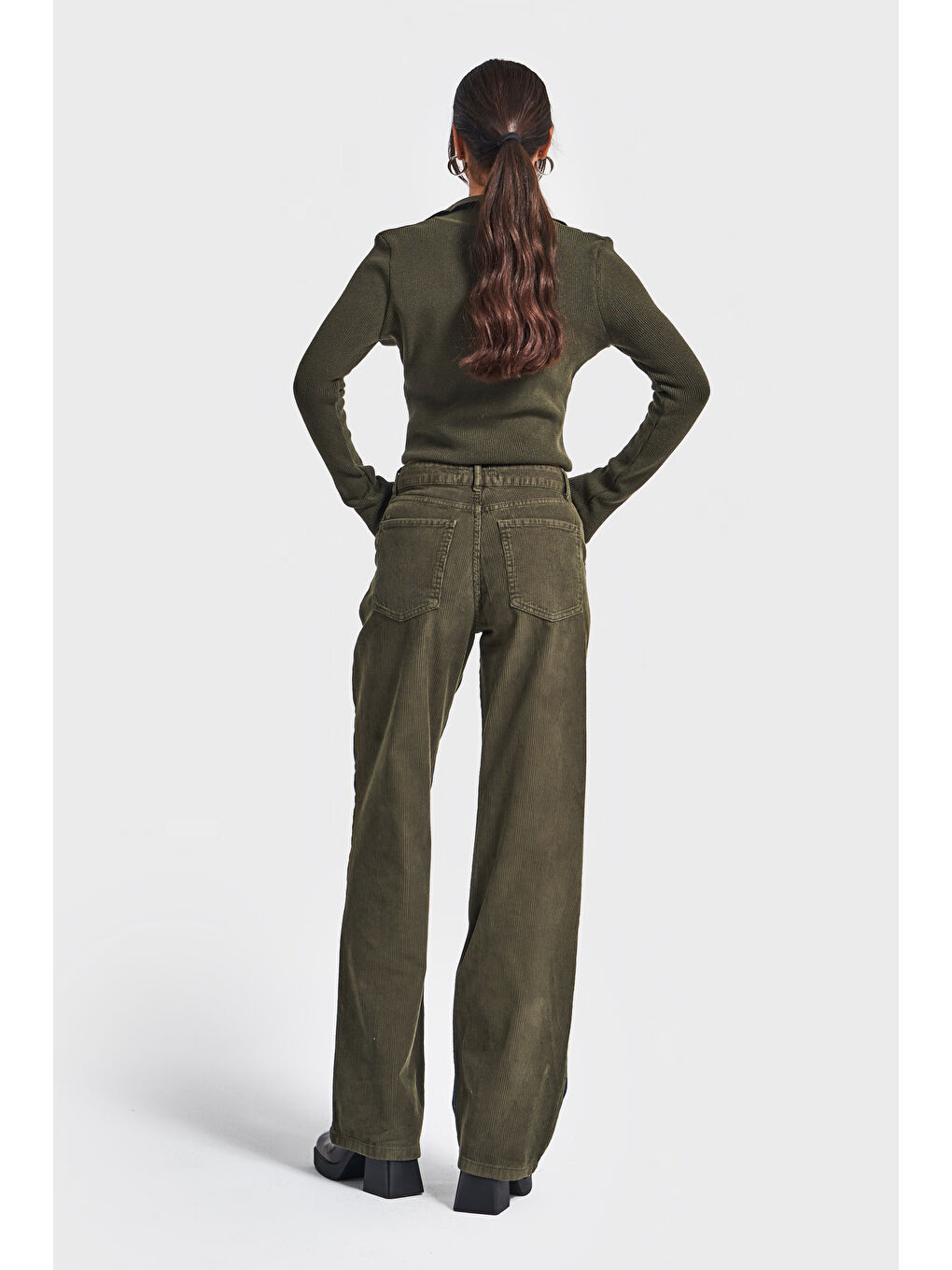 Kadın Haki Jean Rengi 2w5-31 Loose Fit Kadife Denim Kumaş Tasarım Denim Jean-4