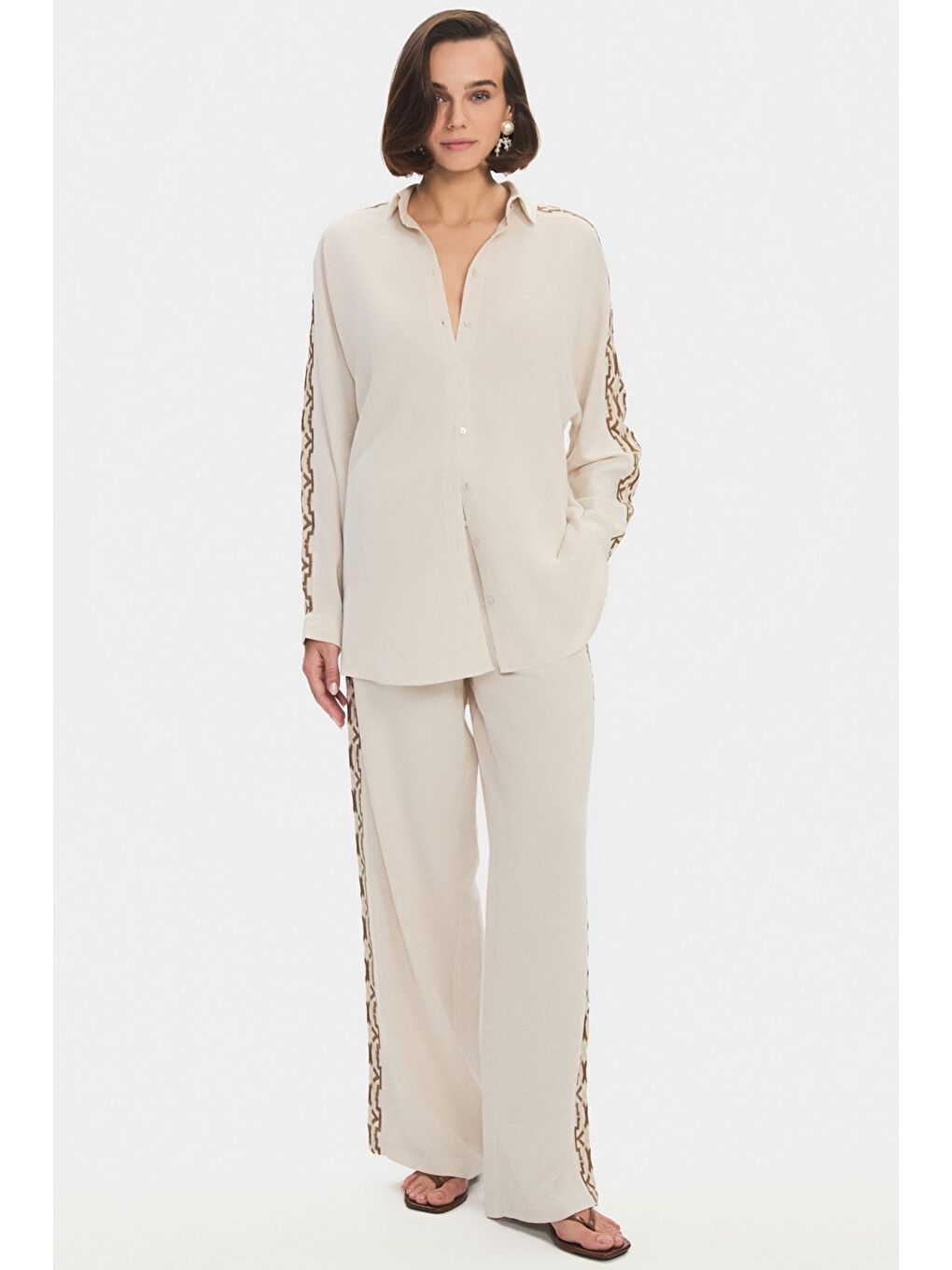 Bej Kadın Keten Karışımlı Işleme Detaylı Gömlek Pantolon Takım