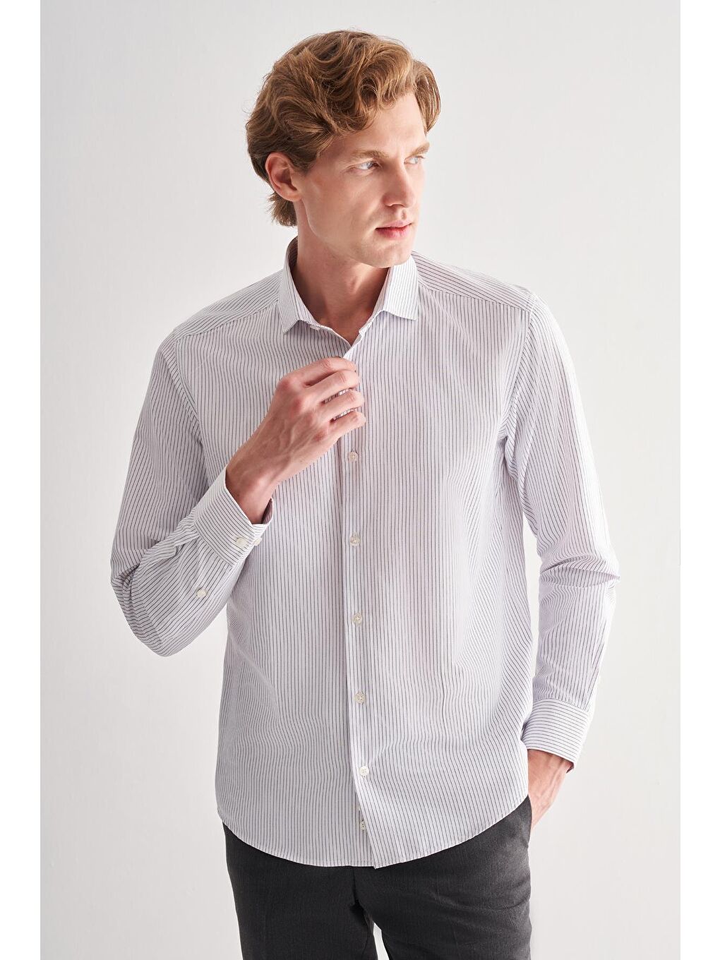 Beyaz Yarım İtalyan Yaka Uzun Kol Cepsiz Slimfit Fit Classic Gömlek 1004255162-2