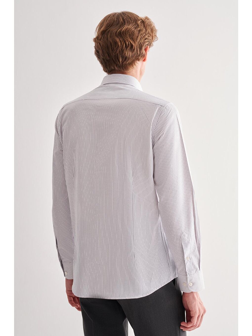 Beyaz Yarım İtalyan Yaka Uzun Kol Cepsiz Slimfit Fit Classic Gömlek 1004255162-4