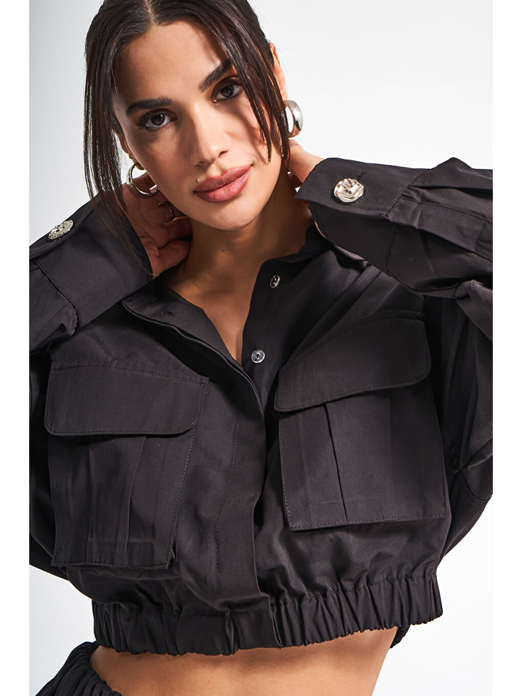 Kadın Siyah Renk w5-1 Crop Fit Kargo Cep Tasarım Ceket-2