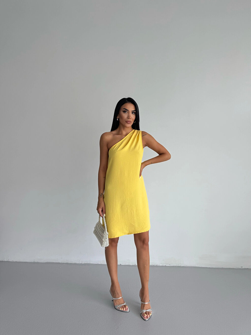 Kadın Sarı Tek Omuz Mini Elbise HZL25S-FRY121791