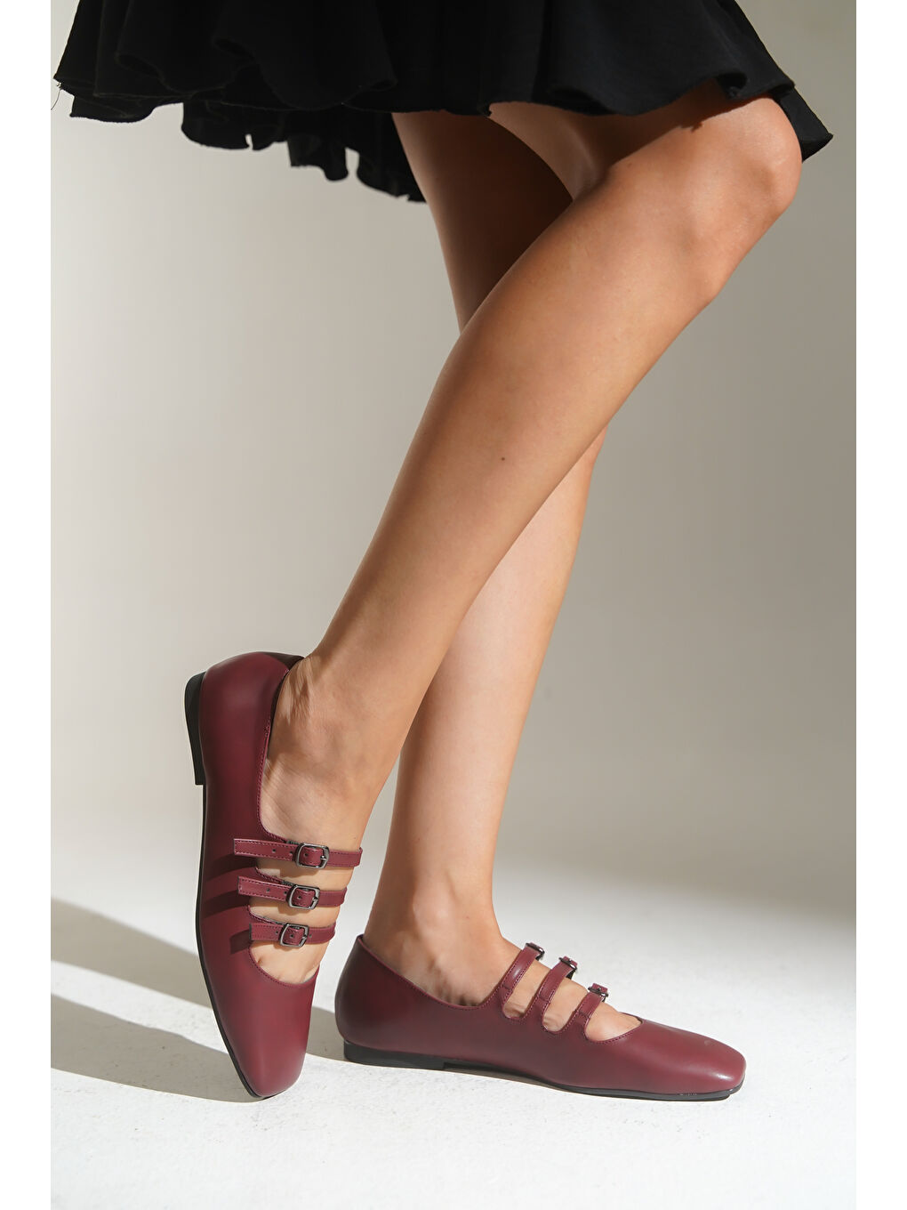 Bordo Marcelle Küt Burunlu Üç Tokalı Bantlı Kadın Babet-6