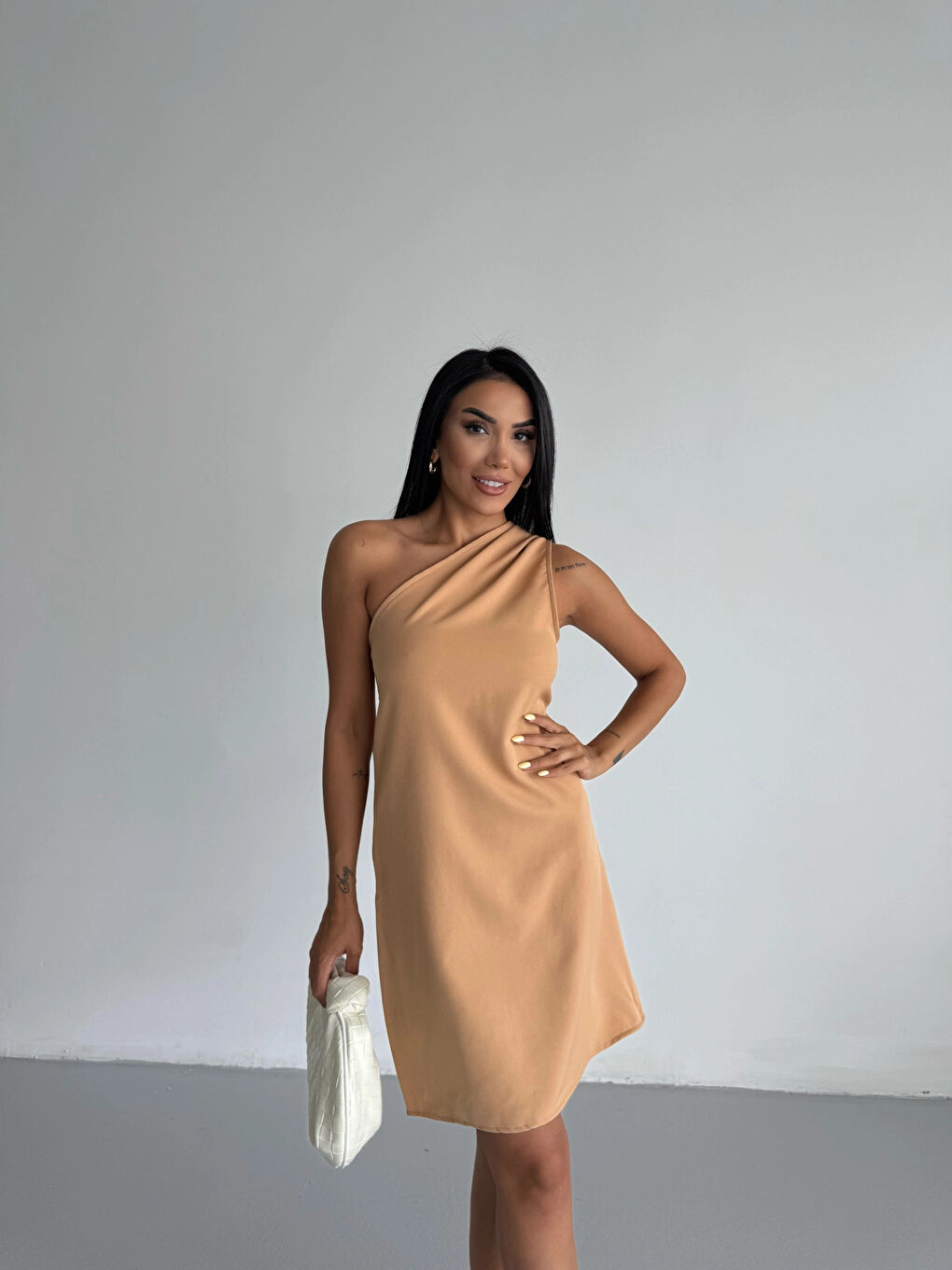 Bej Kadın Vizon Tek Omuz Mini Elbise HZL25S-FRY121791
