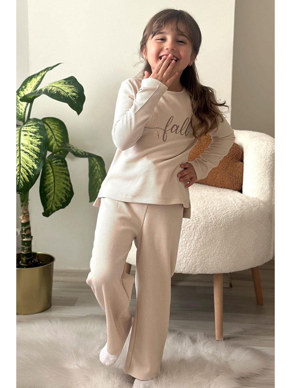 Kız Çocuk Pantolonlu Takımı Yazı Nakışlı Bej (6-8 Yaş)-4