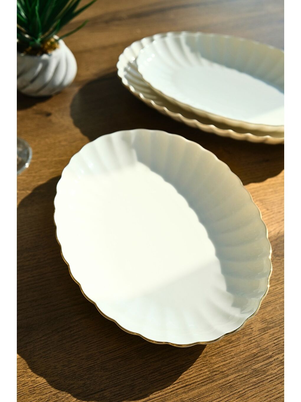 Ekru Bone Luz Form Kayık Tabak Seti Altın 3 Parça-2