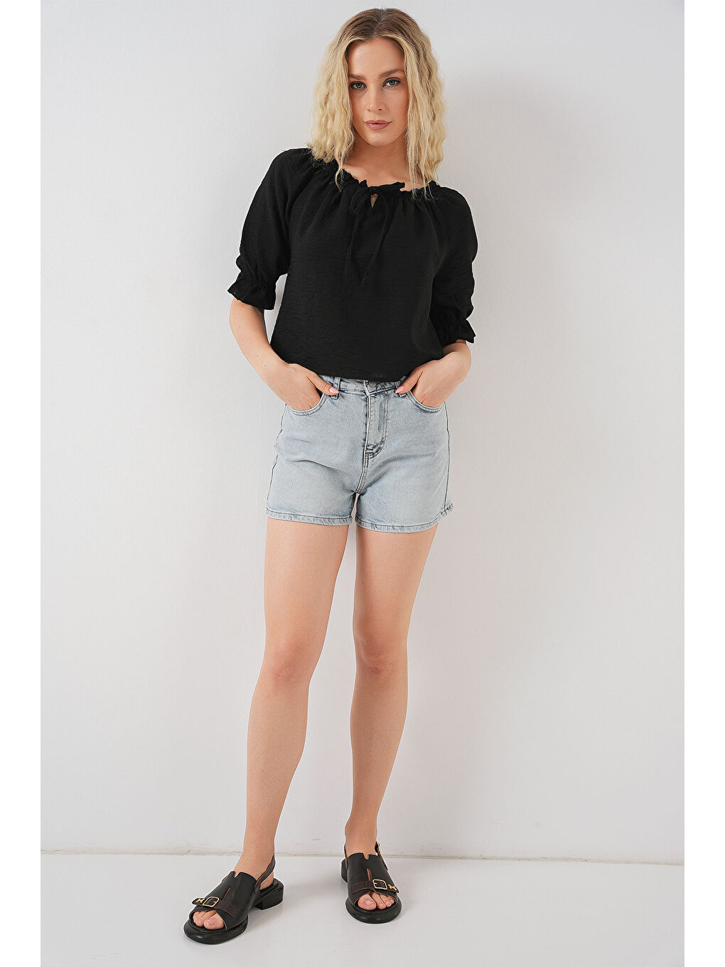 Kadın Yakası Fırfır Detaylı Bluz 959 - Siyah-1