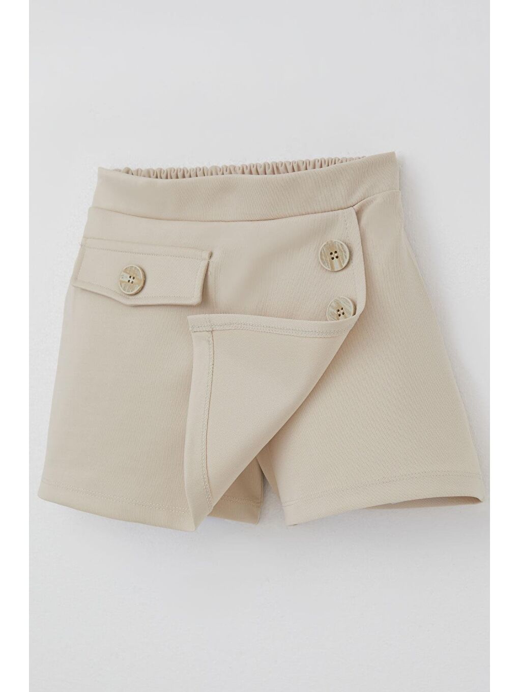 Bej Kız Çocuk Şort Etek Cep Kapağı Detaylı Düğme Aksesuarlı Taş (6-12 Yaş)-2