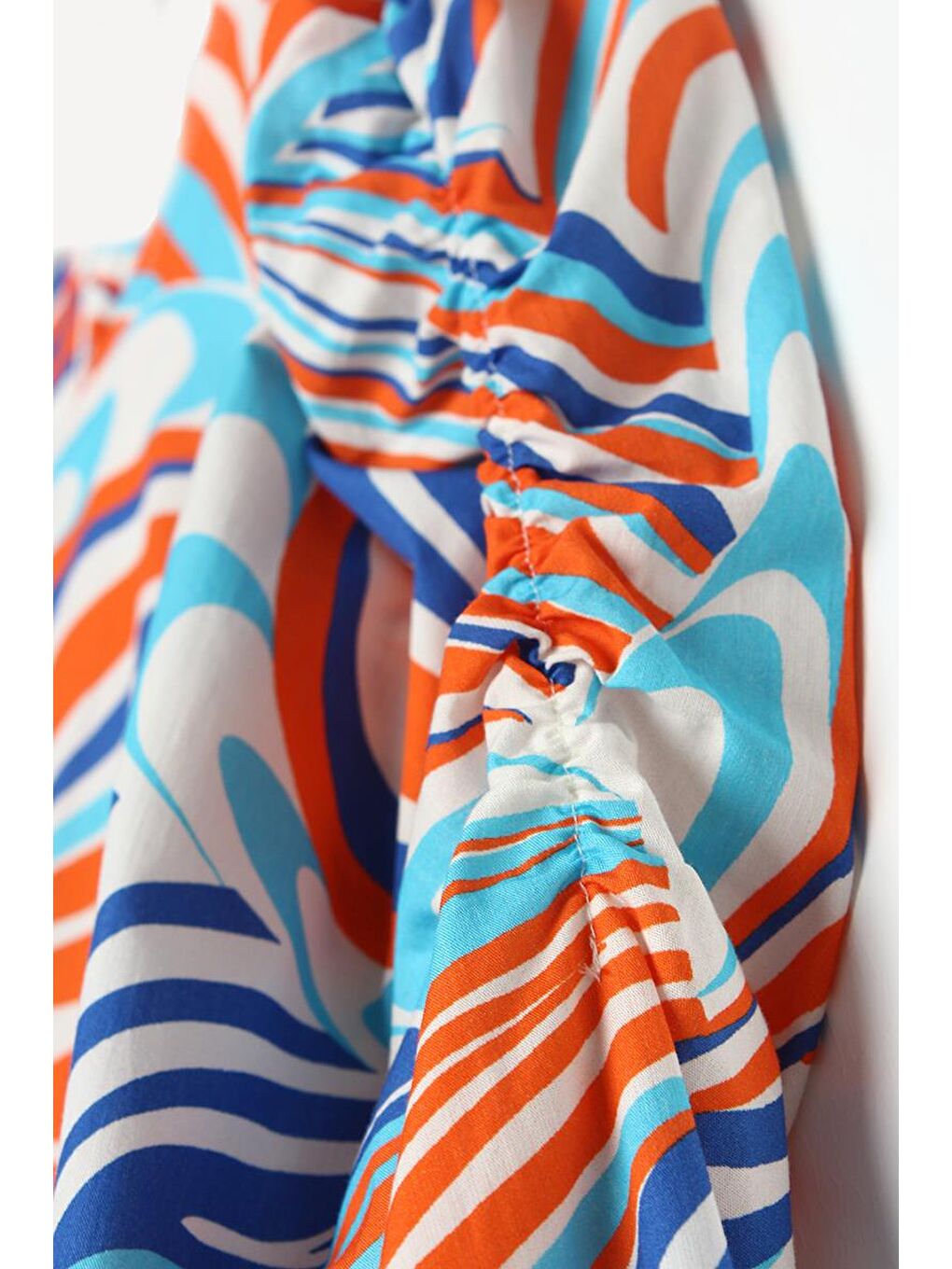 Turuncu-Saks-%100 Pamuk Kolları Beli Büzgü Detaylı Fermuar Kapamalı Fırfırlı Elbise-5