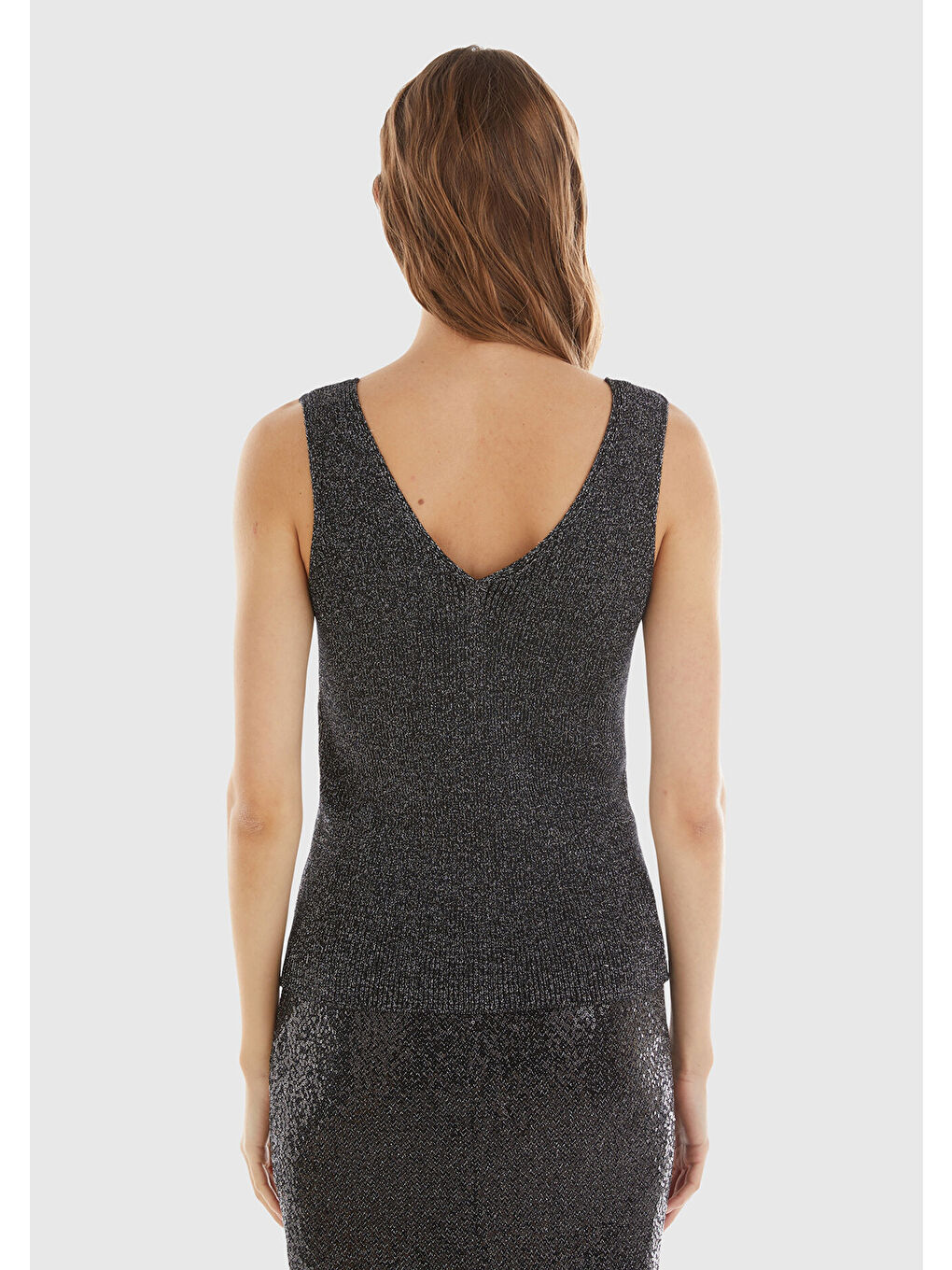 Gri Kadın Gümüş Pamuk Ve Viskoz Karışımlı Geniş Askılı Kolsuz V Yaka Üst-3