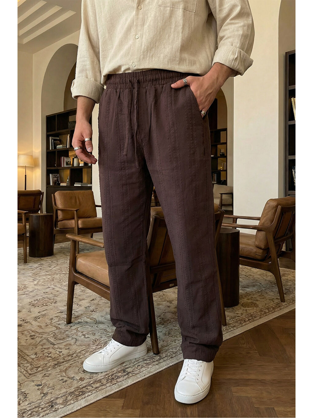 Kahverengi Bunga Desenli Keten Görünümlü Lastikli Erkek Pantolon-5