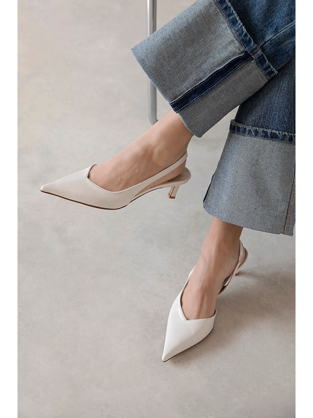 Levina Kadın Kırışık Deri Topuklu Ayakkabı Bej-1