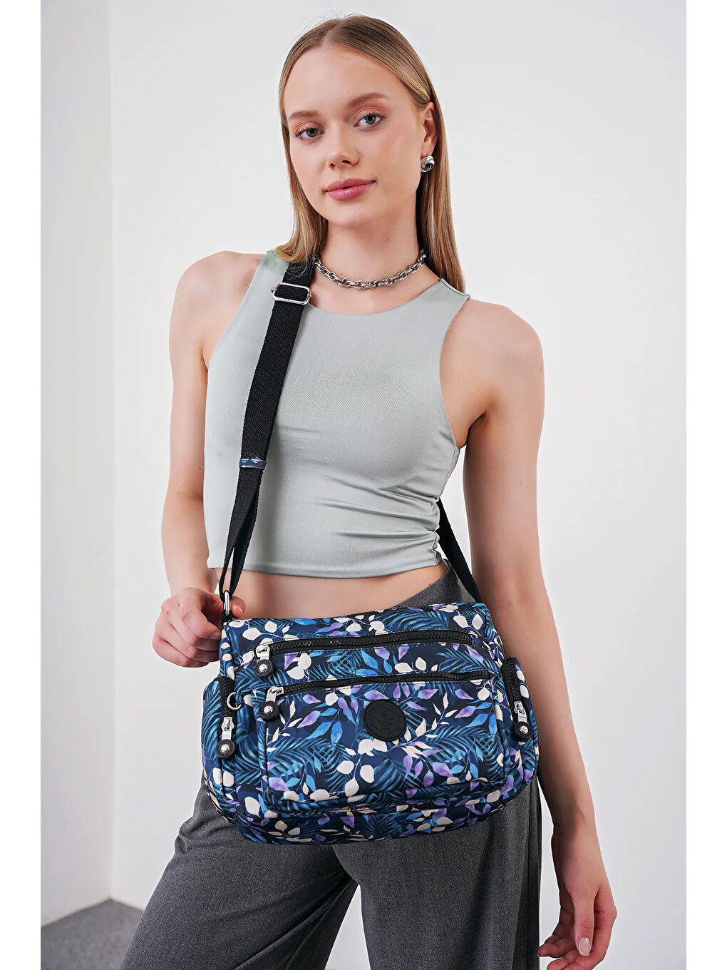 Siyah Çapraz Askılı Kadın Çanta BHPC6003-2