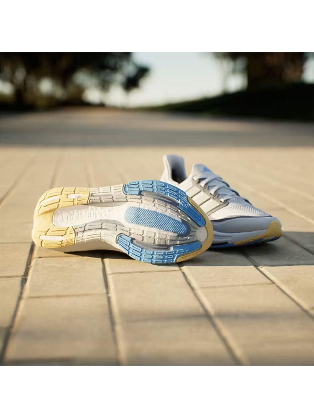 Ultraboost Light Kadın Mavi Yol Koşusu Ayakkabısı-2