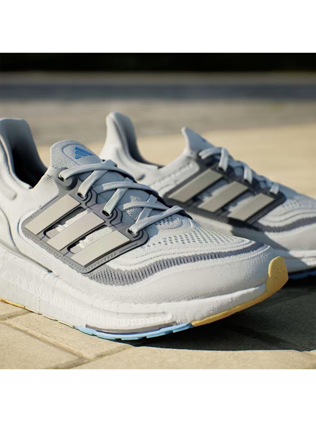 Ultraboost Light Kadın Mavi Yol Koşusu Ayakkabısı-4