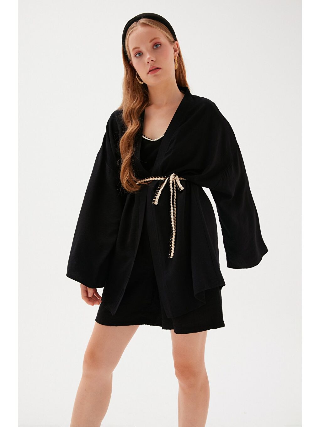 Kuşak Detaylı Salaş Kimono - Siyah-3