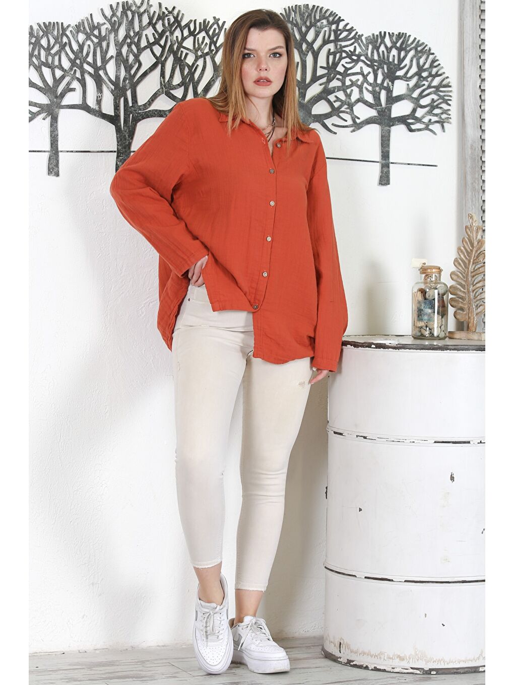 Kahverengi Kiremit Rengi Uzun Kol Düğmeli Yıkamalı Casual Müslin Dokuma Gömlek-2