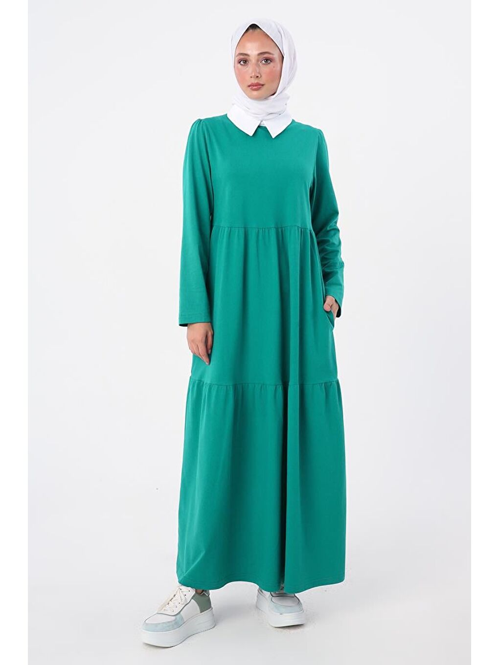 Yeşil Zümrüt-Pamuklu Gömlek Yaka Cepli Fırfırlı Örme Elbise-1