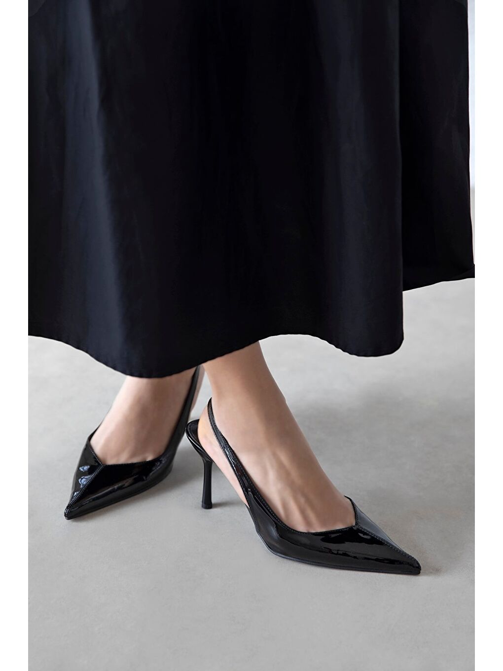 Comfy Kadın Topuklu Rugan Ayakkabı Siyah