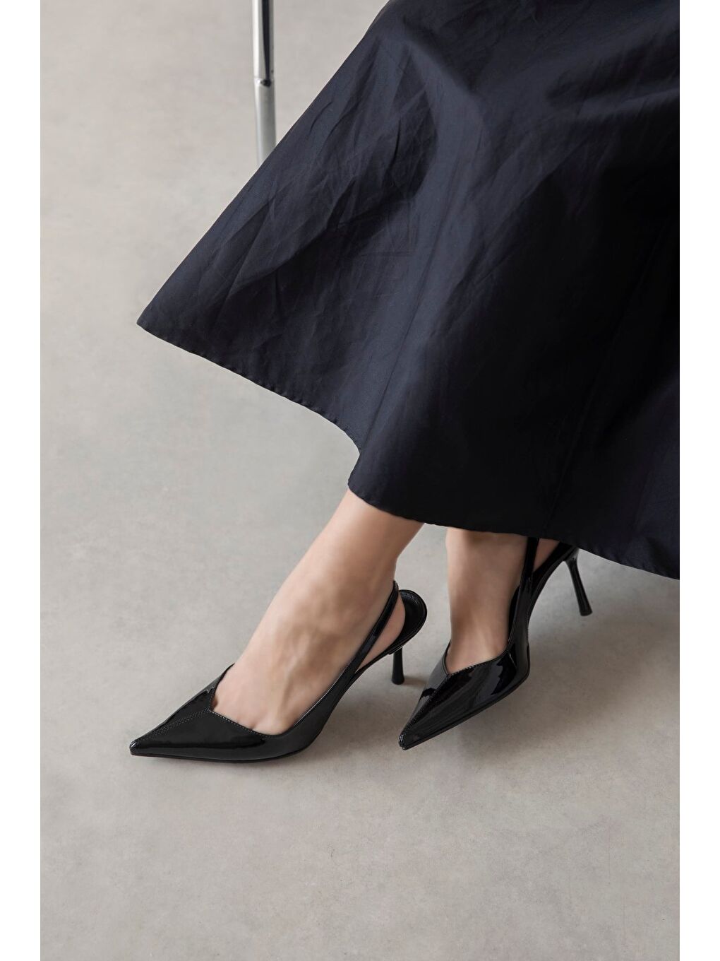 Comfy Kadın Topuklu Rugan Ayakkabı Siyah-1