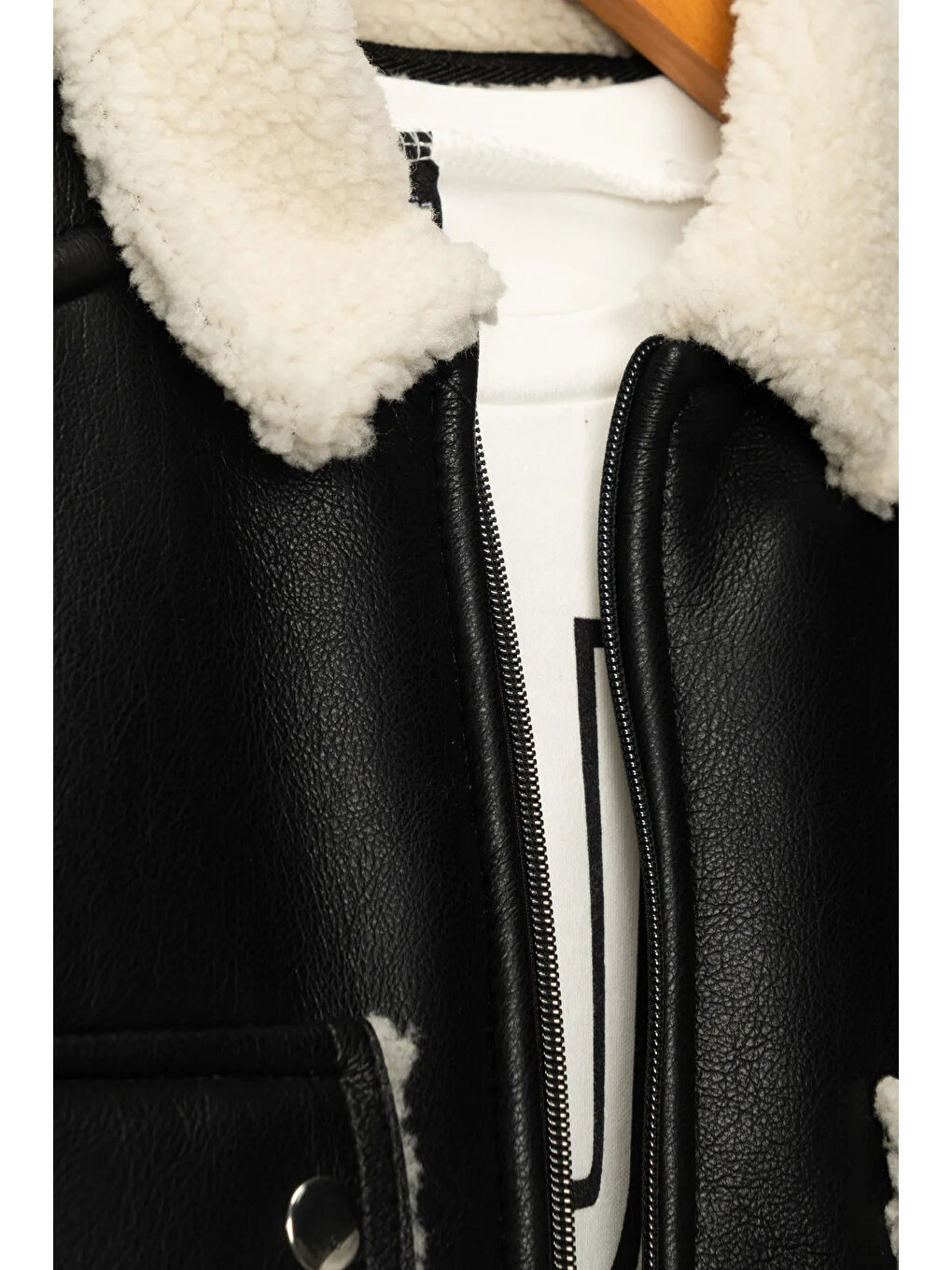 Gri Erkek Çocuk Deri Ceketli Jean Pantolonlu Penyeli Üçlü Takım TKM.YY01-2