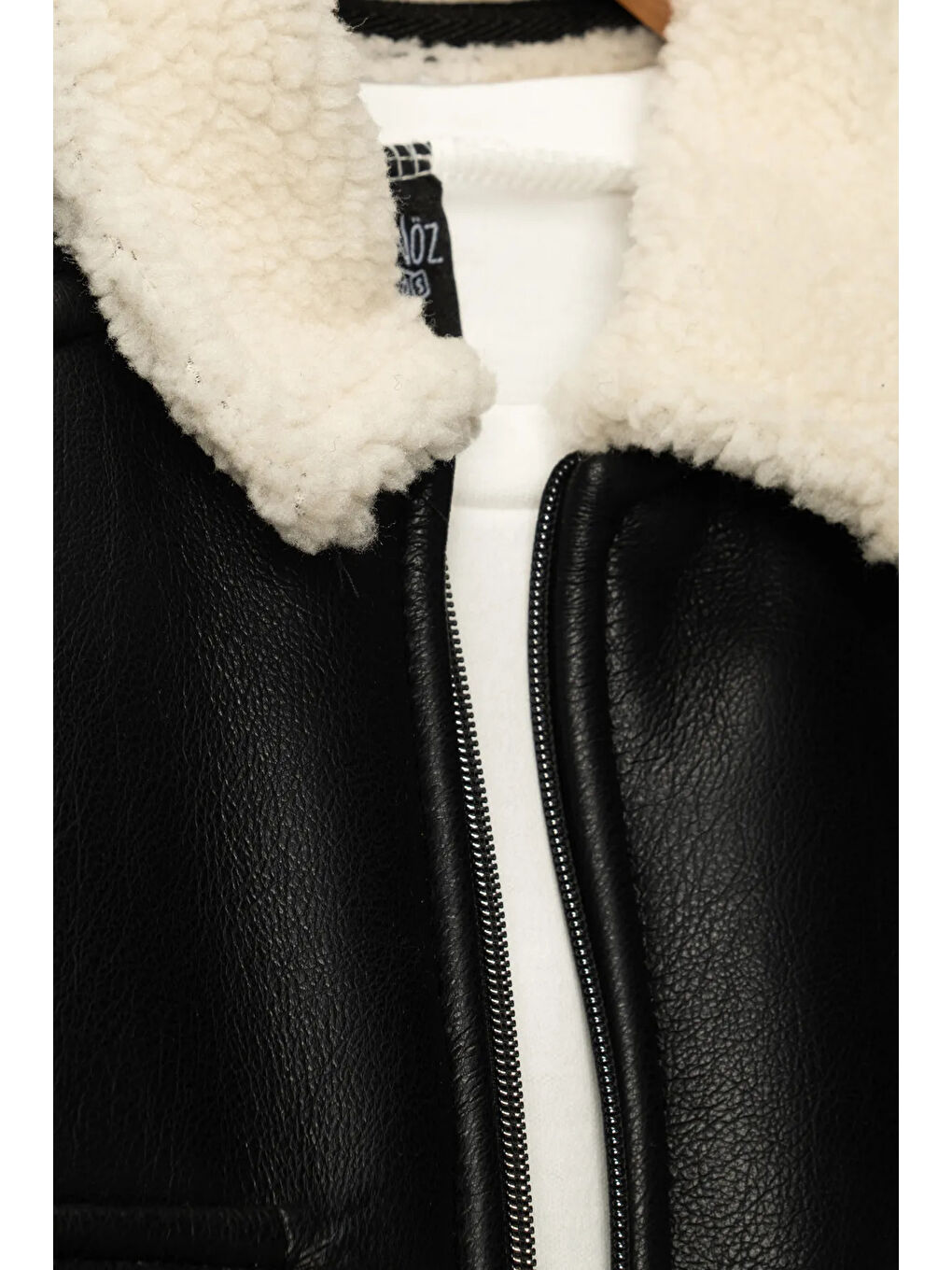 Gri Erkek Çocuk Deri Ceketli Jean Pantolonlu Penyeli Üçlü Takım TKM.YY01-4