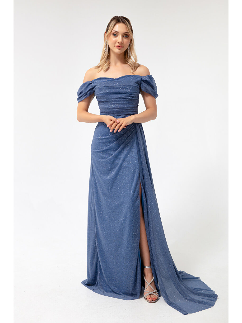 Kadın İndigo Kayık Yaka Drapeli Yırtmaçlı Uzun Simli Abiye Elbise-2