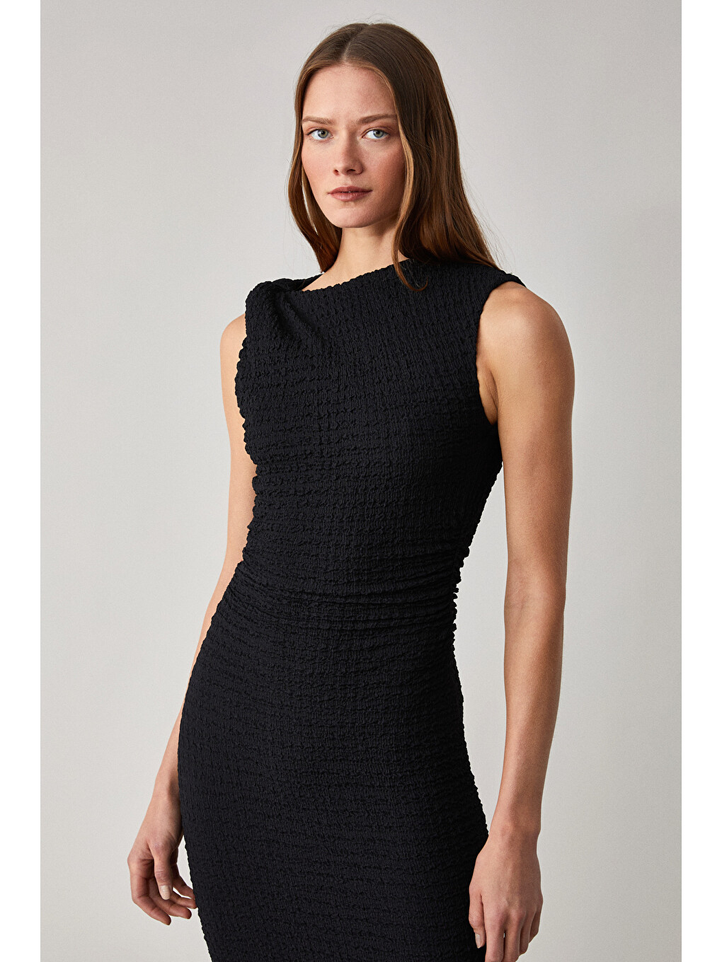 Morfy Kadın Slim Fit Midi Boy Bisiklet Yaka Kolsuz Siyah Elbise-3