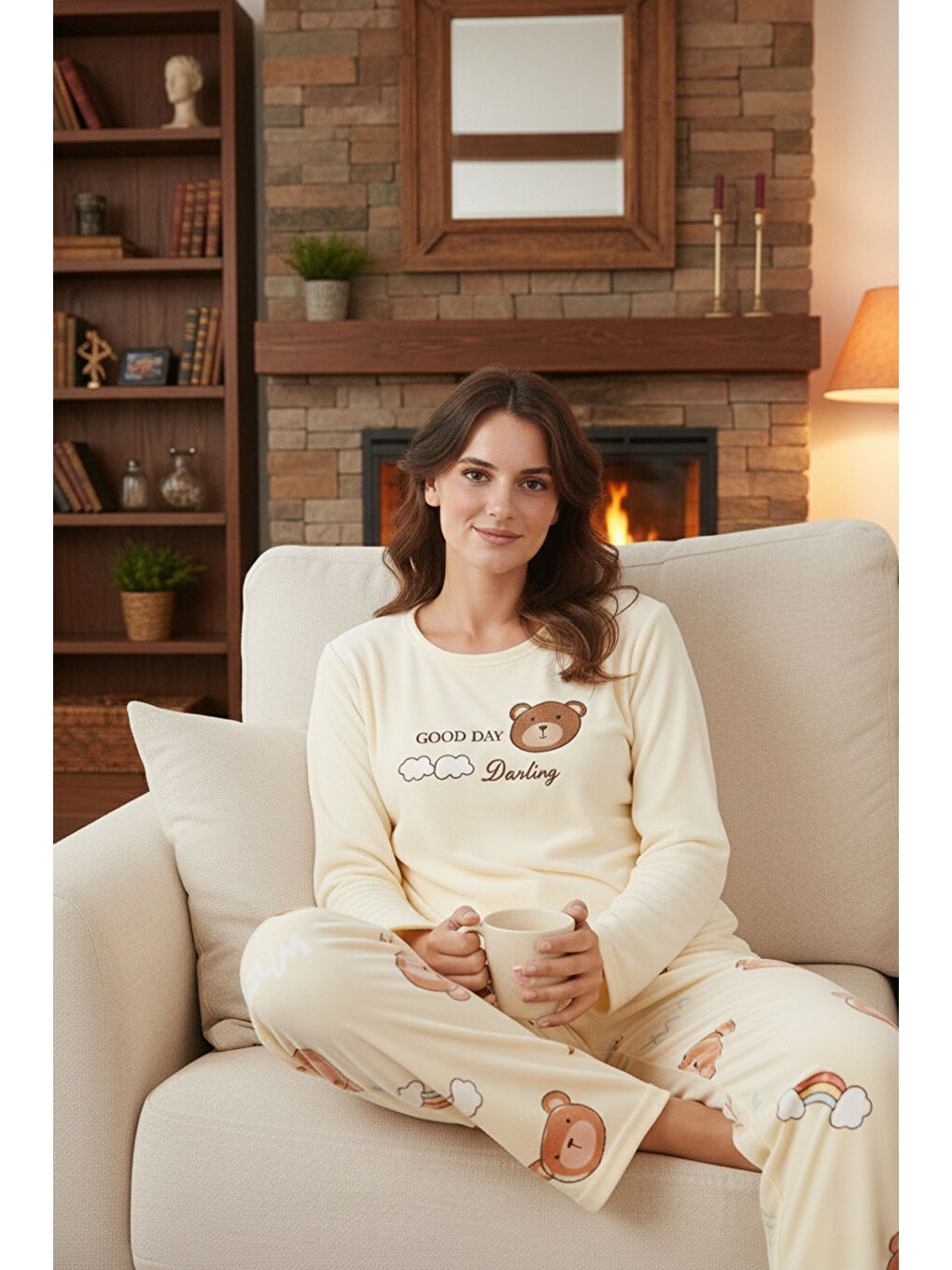 Sarı Desenli Regular Fit Bisiklet Yaka Uzun Kollu Kadın Pijama Takımı 65713312