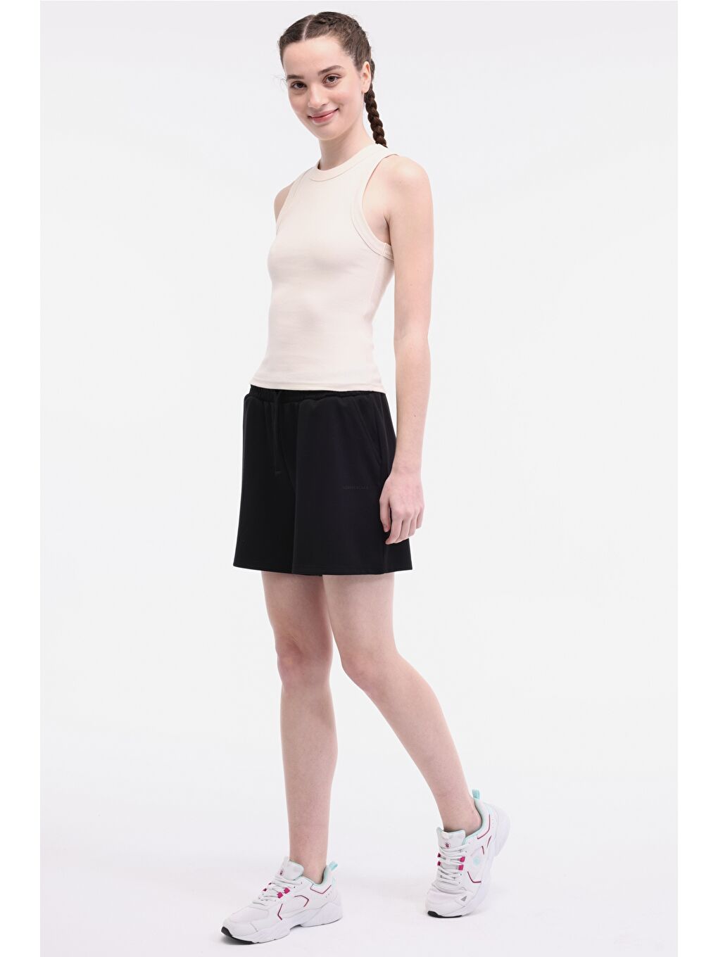 WL MODL 20KT79 5FX Siyah Kadın Şort-2