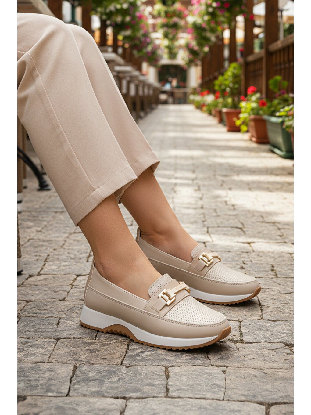 Bej Hafif Esnek Kadın Casual Ayakkabı 065 Z-2