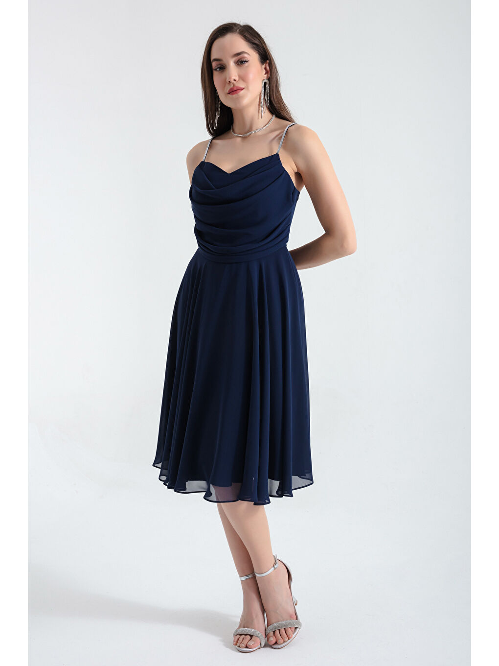 Kadın Lacivert Taş Askılı Midi Abiye Elbise-3
