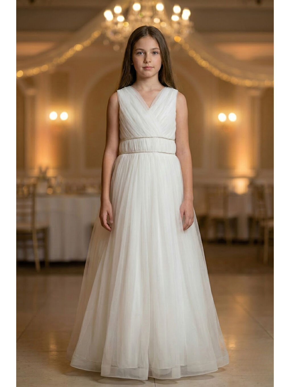 Beyaz Kız Çocuk V Yaka Beli Taş İşleme Detaylı Tüllü Uzun Abiye  ABY2027-2