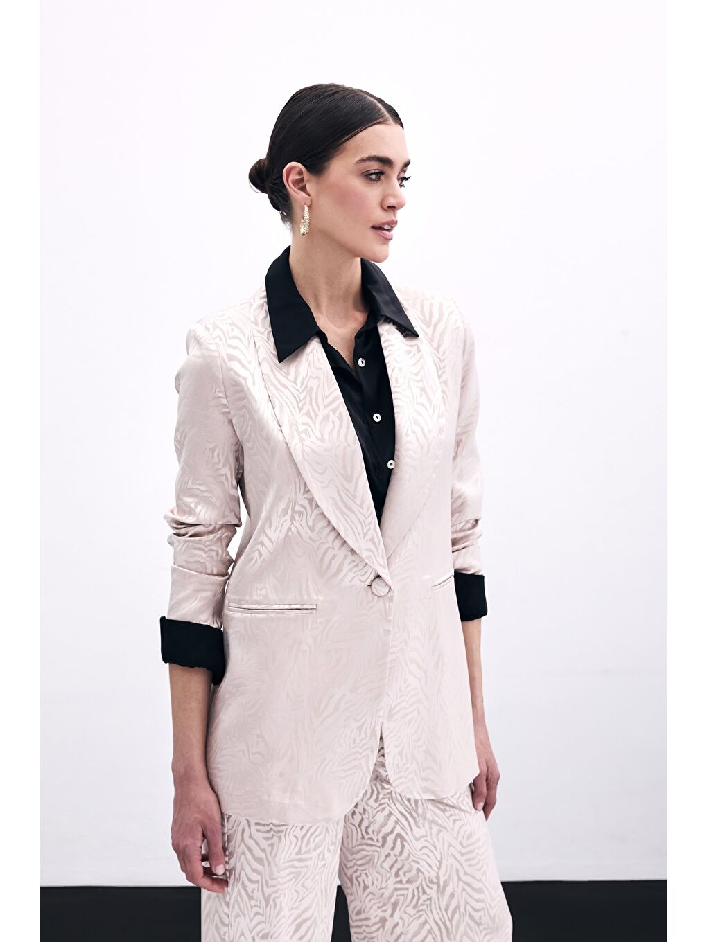 Pembe Zebra Desenli Ceket - Pudra-3