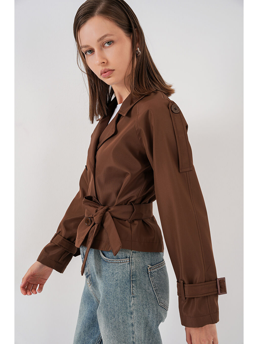 Kadın Kemerli Kısa Trençkot 5970 - Kahverengi-4