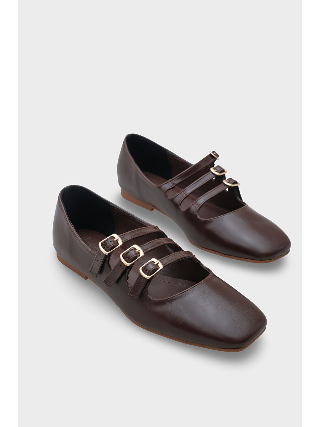 Kahverengi Marcelle Küt Burunlu Üç Tokalı Bantlı Kadın Babet