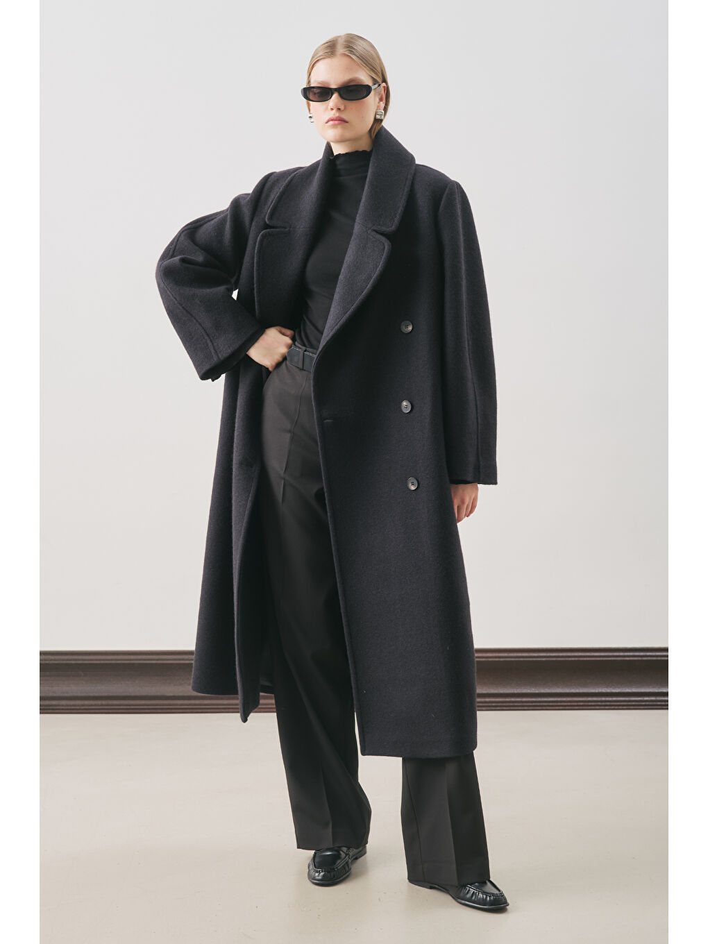 Kruvaze Yün Palto Siyah-3