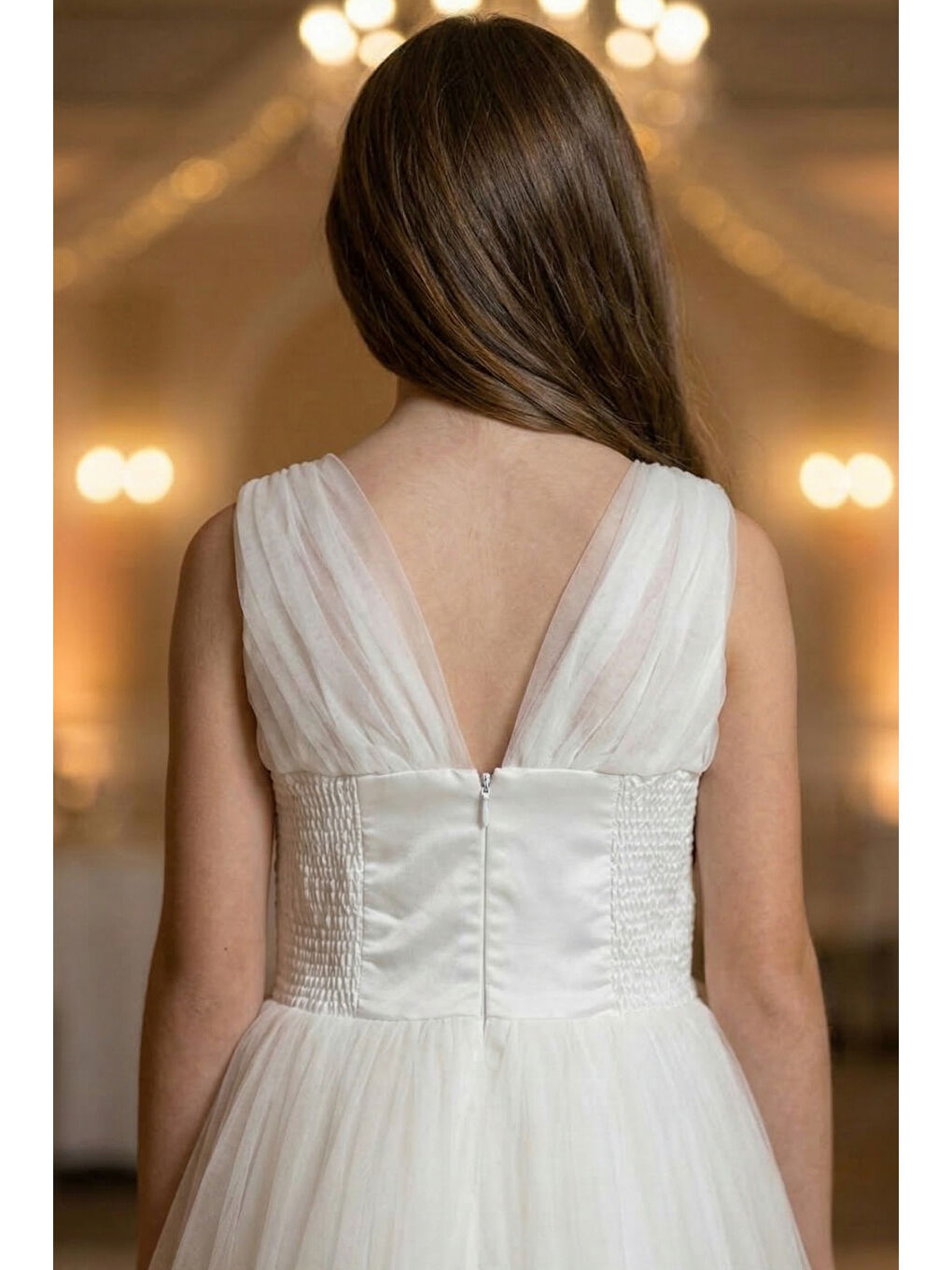 Beyaz Kız Çocuk V Yaka Beli Taş İşleme Detaylı Tüllü Uzun Abiye  ABY2027-5