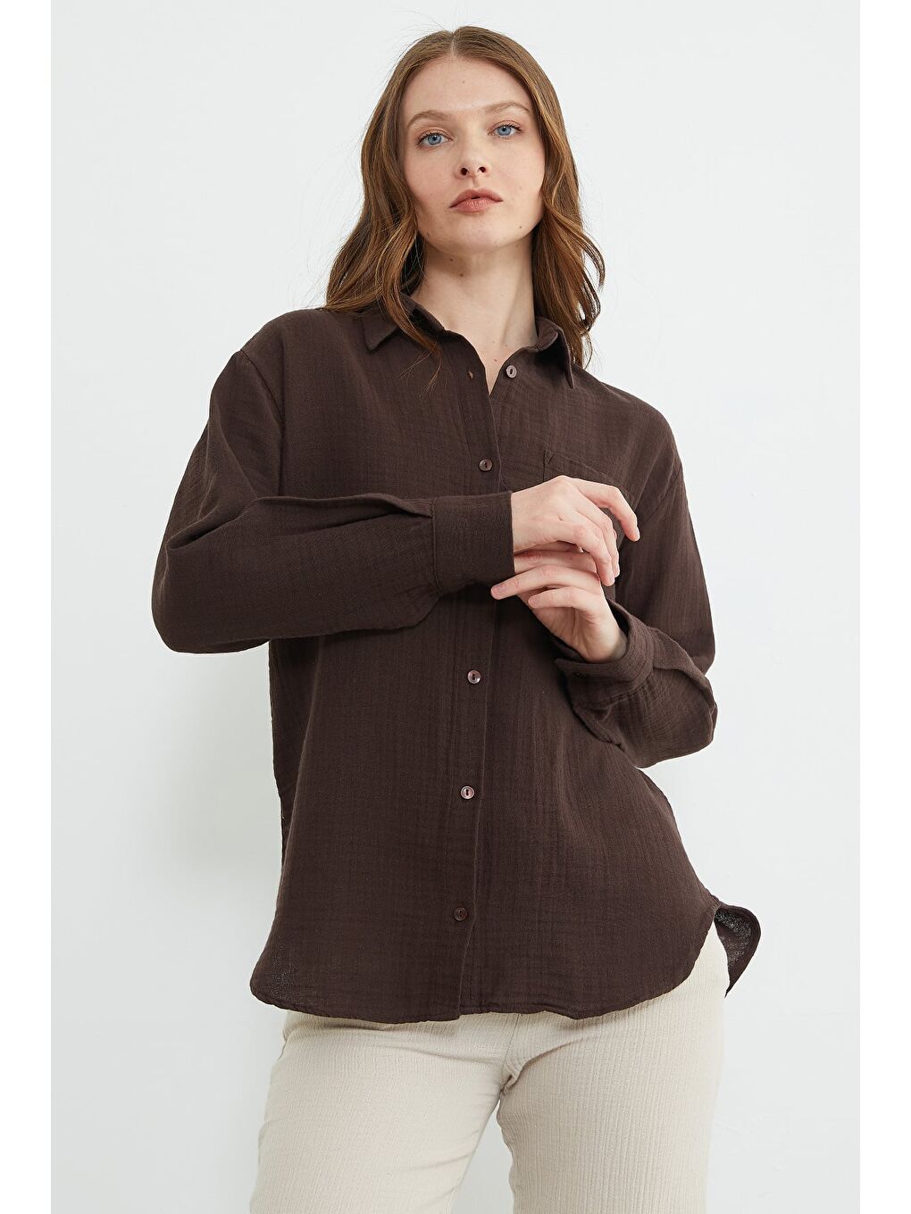 Kahverengi Tek Cepli Müslin Kumaş Salaş Gömlek-4
