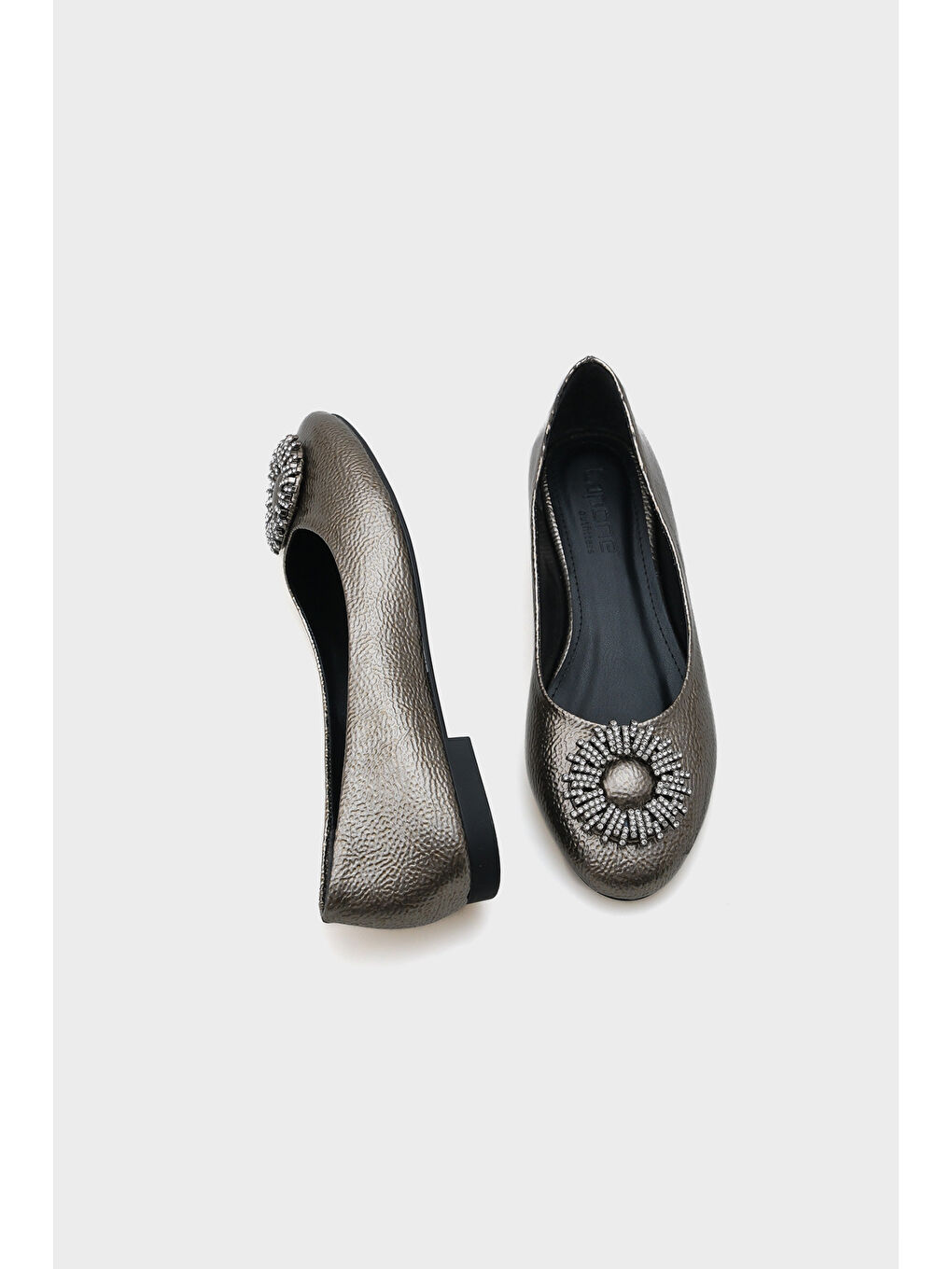 Gri Bianca Taşlı Yuvarlak Tokalı Kadın Babet-4