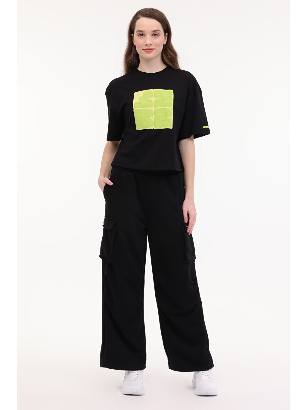 WL WHITE 11SS9091 5FX Siyah Kadın Kısa Kol T-Shirt-2