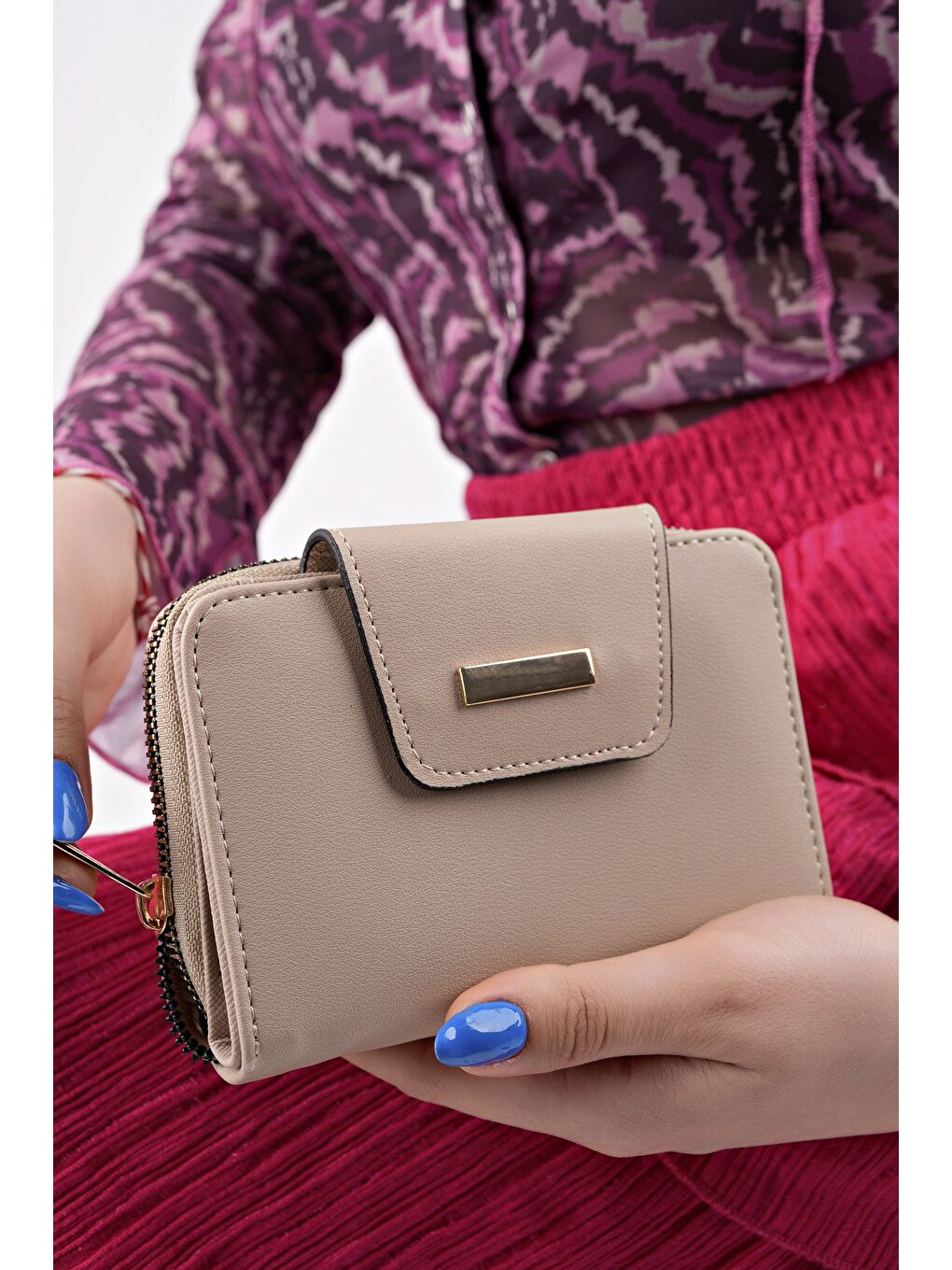 Bej LUKA Bozuk & Kağıt Para Bölmeli Fermuarlı Kartlık Kadın Cüzdan-2