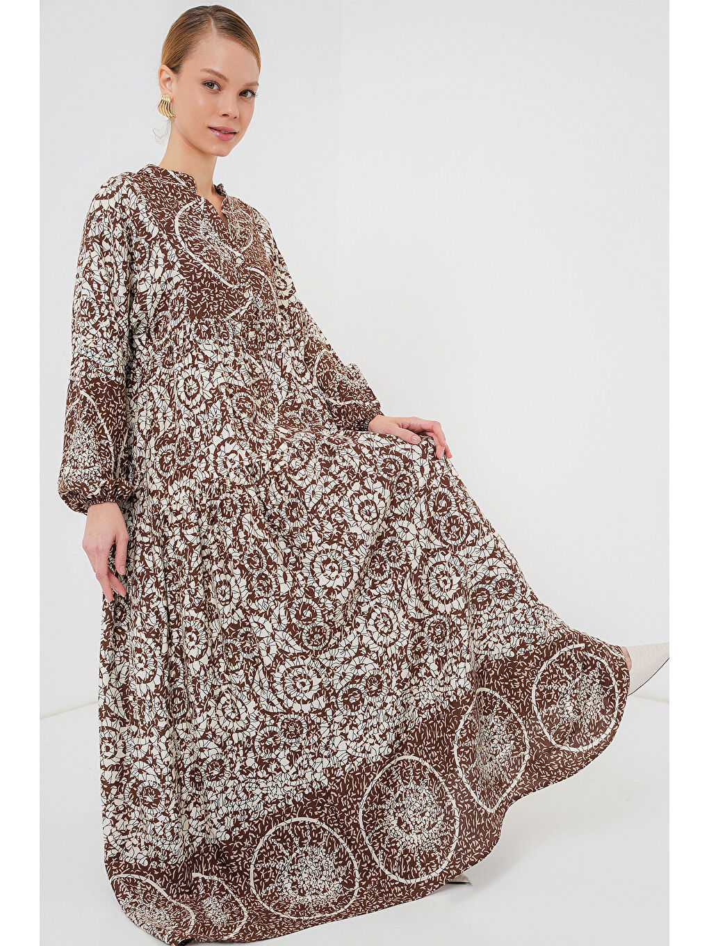 Kahverengi 2423 Otantik Desenli Tesettür Elbise - Y.Kahve-1