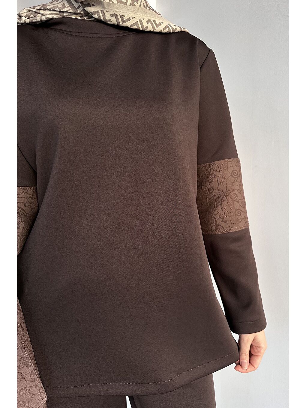 Kahverengi Kapüşonlu Yelek Tunik Pantolon Tesettür Üçlü Takım-8