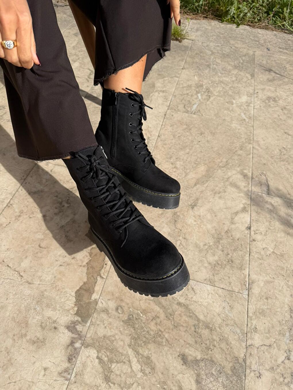 Siyah BAYAN FERMUARLI BOT