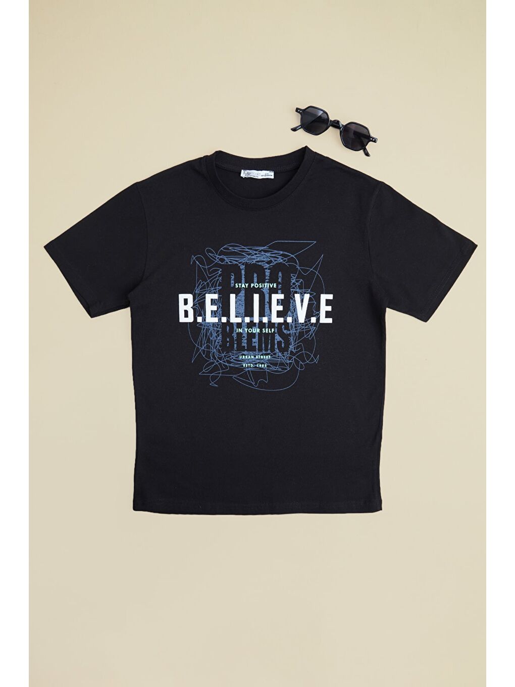 Siyah Believe Yazı Baskılı Erkek Çocuk Tişört