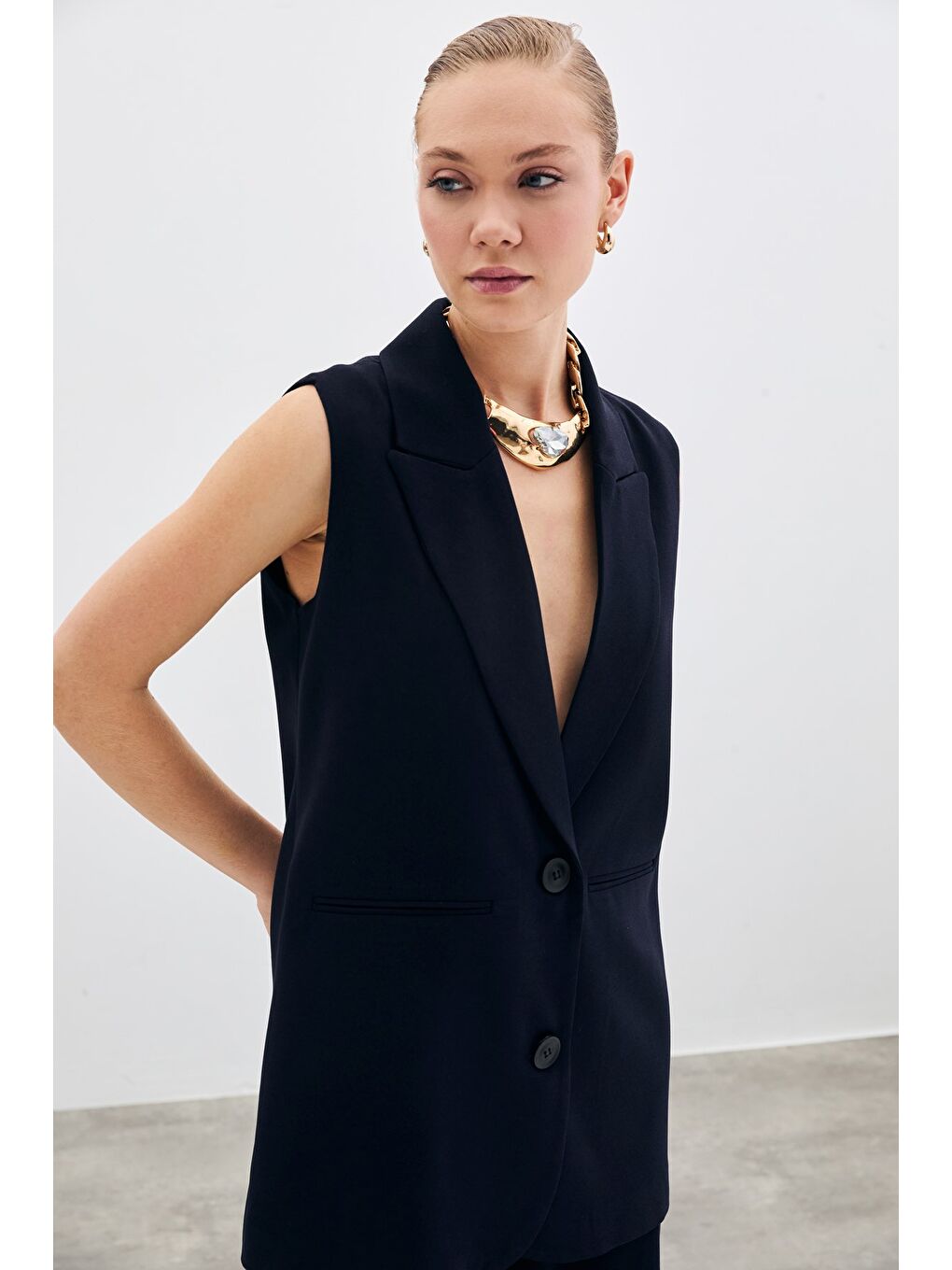 Düğme Detaylı Salaş Yelek - Lacivert-3