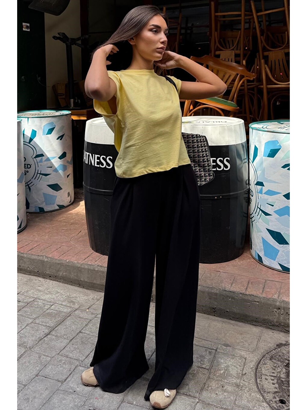 Siyah Rahat Kesim Pileli Pantolon Mg2709-6