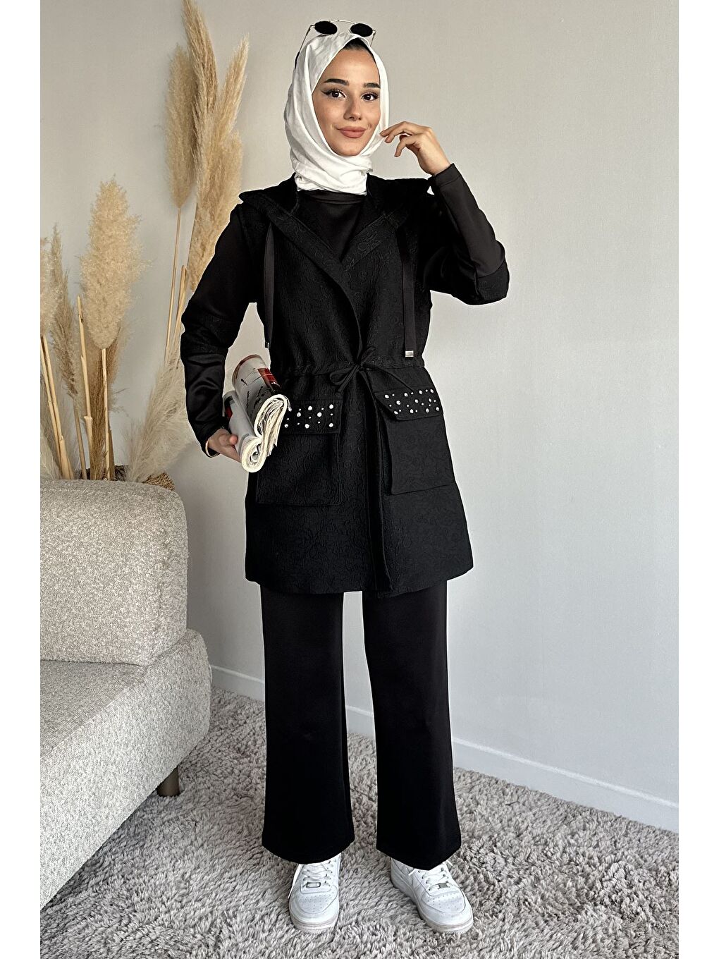 Siyah Kapüşonlu Yelek Tunik Pantolon Tesettür Üçlü Takım-1