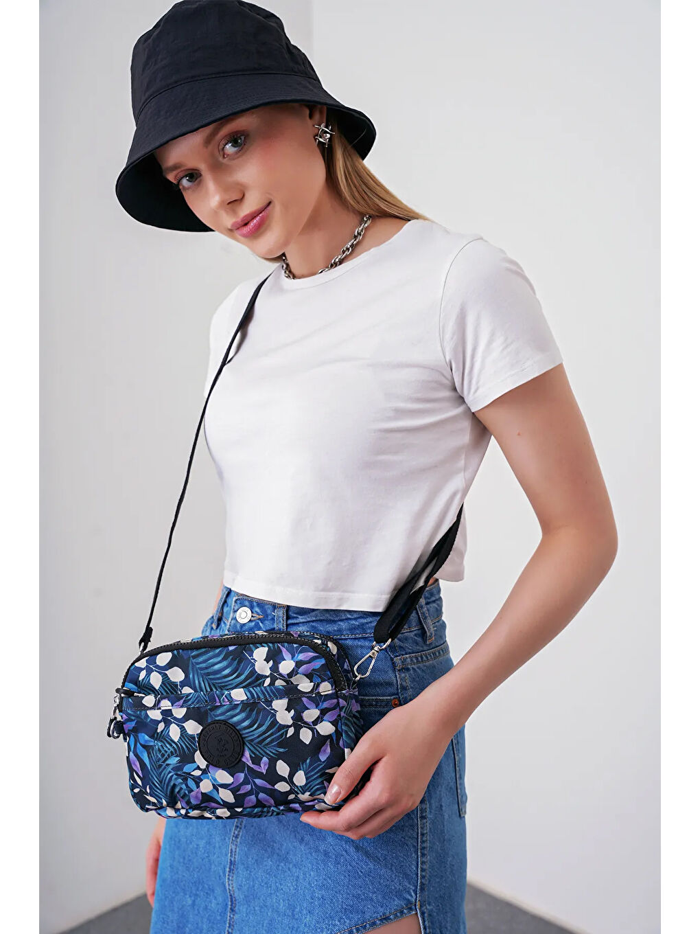 Siyah Çapraz Askılı Kadın Çanta BHPC6002-3